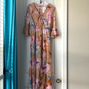 NWT ruffle floral high-low dress. Size Med.